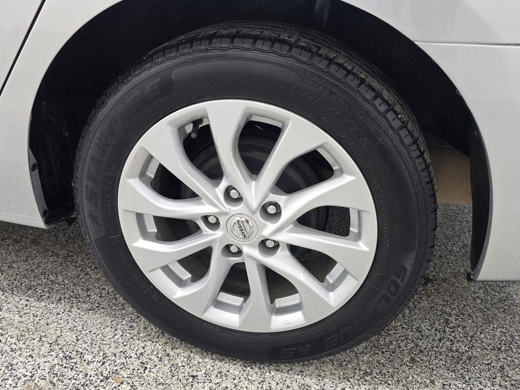 2019 NISSAN Sentra - Image 29