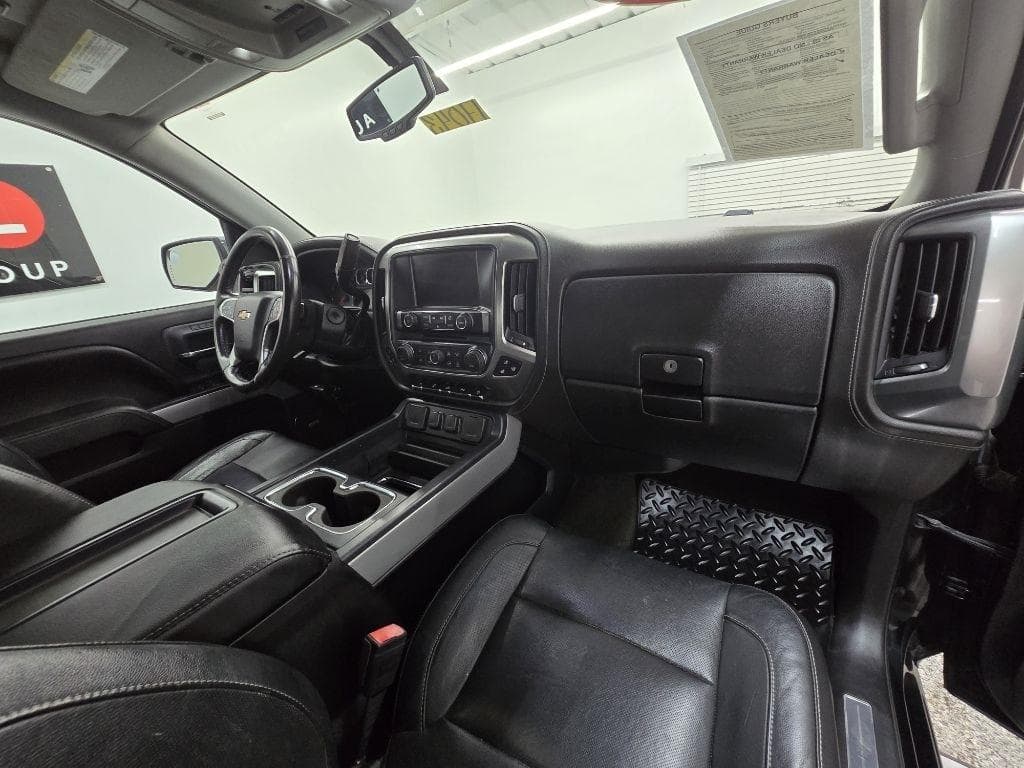 2015 CHEVROLET Silverado - Image 17