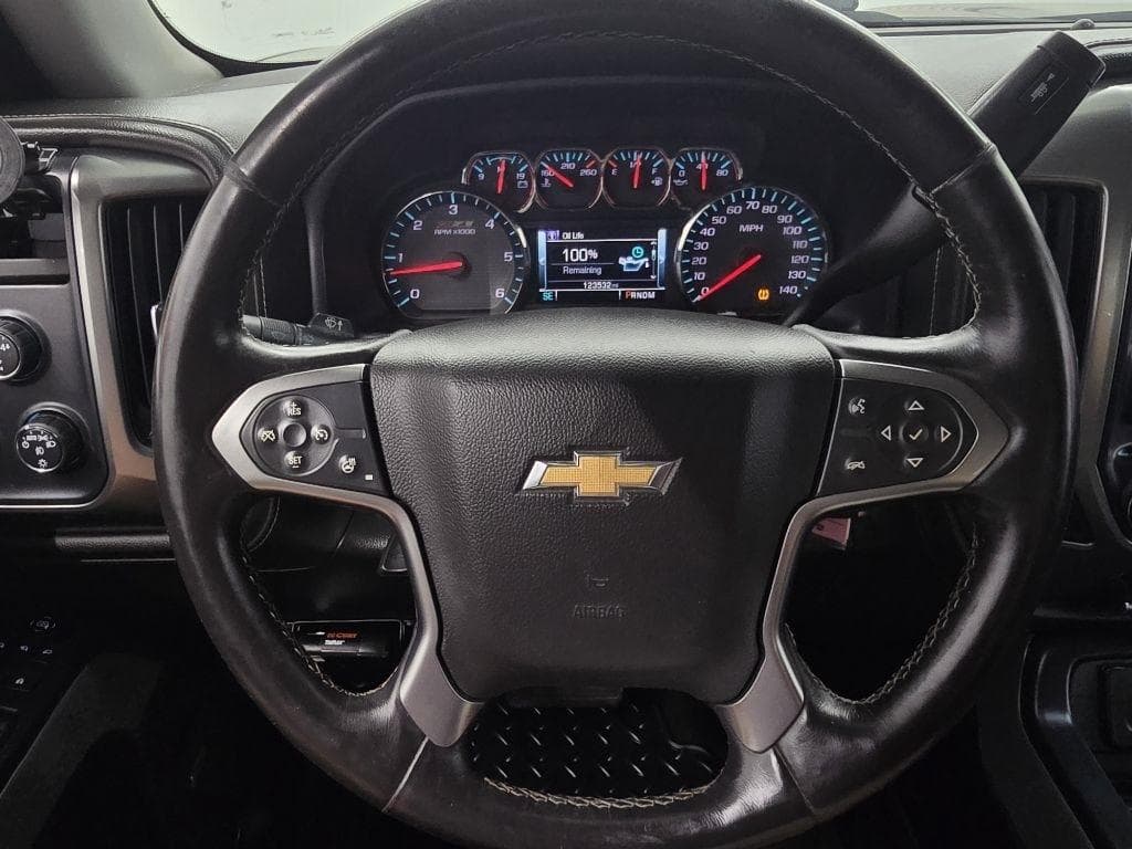 2015 CHEVROLET Silverado - Image 19