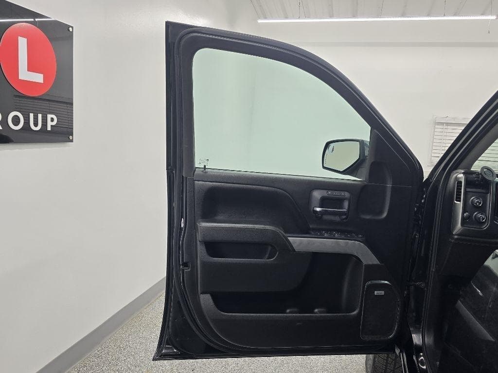 2015 CHEVROLET Silverado - Image 23