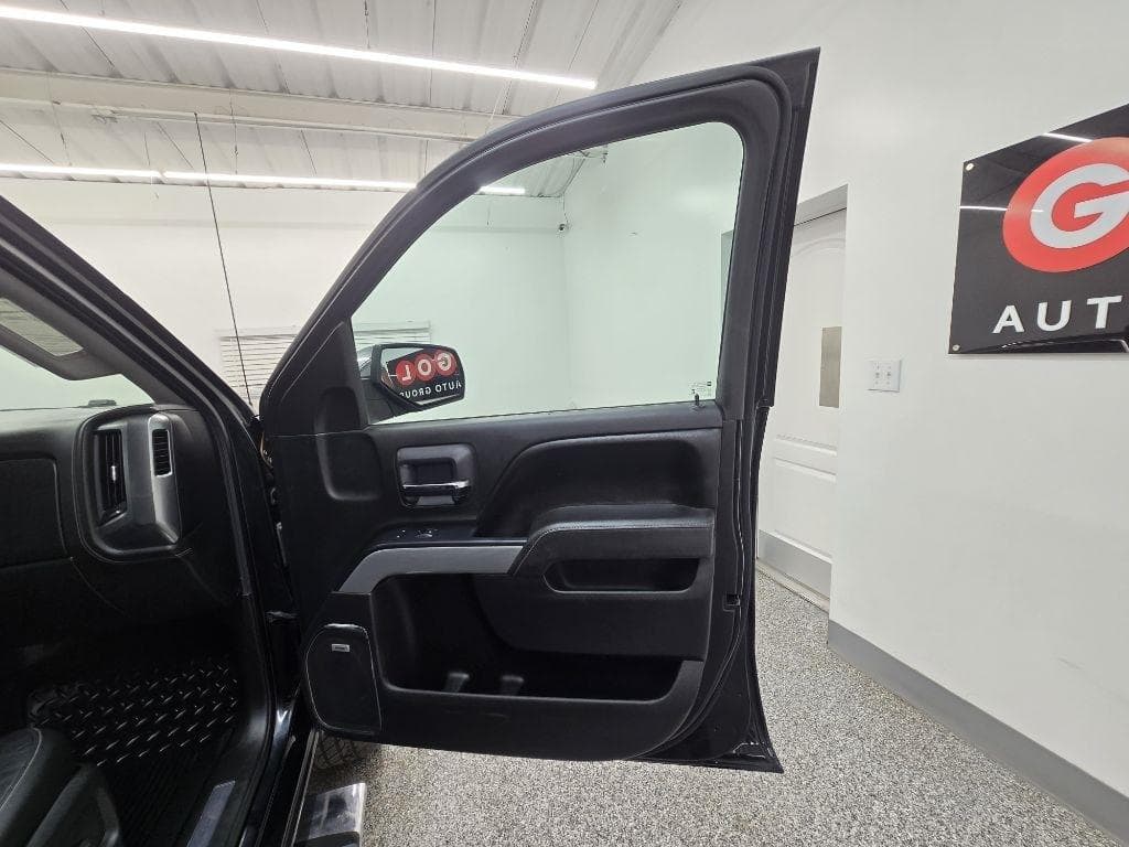2015 CHEVROLET Silverado - Image 26