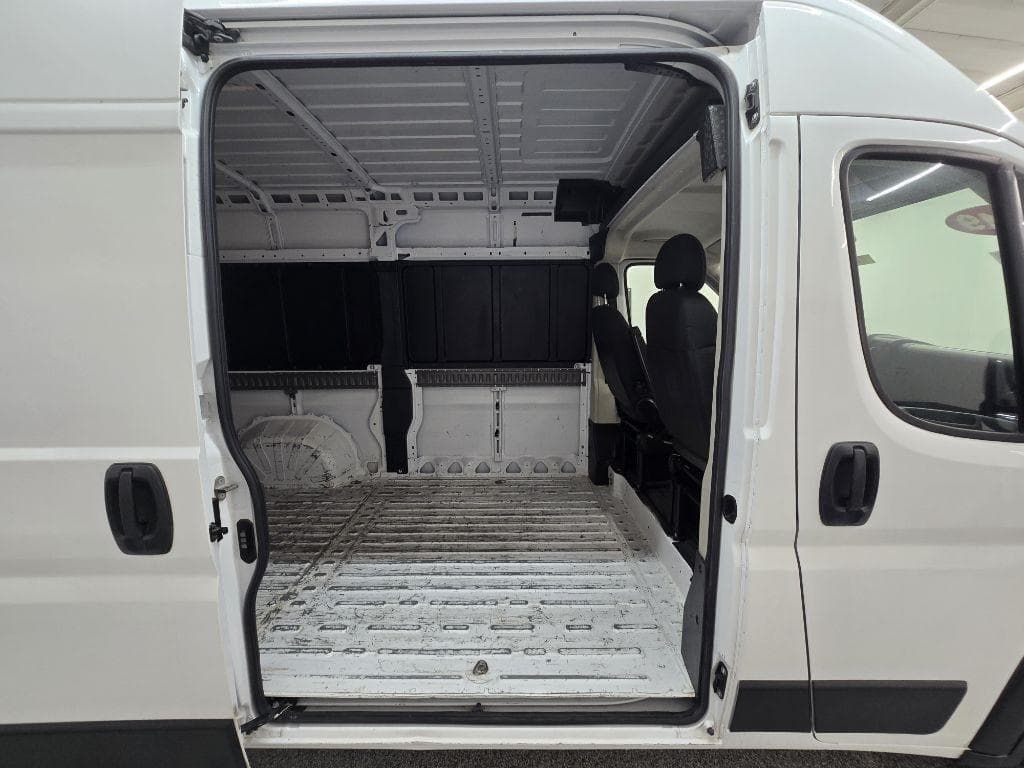 2019 RAM Promaster - Image 15