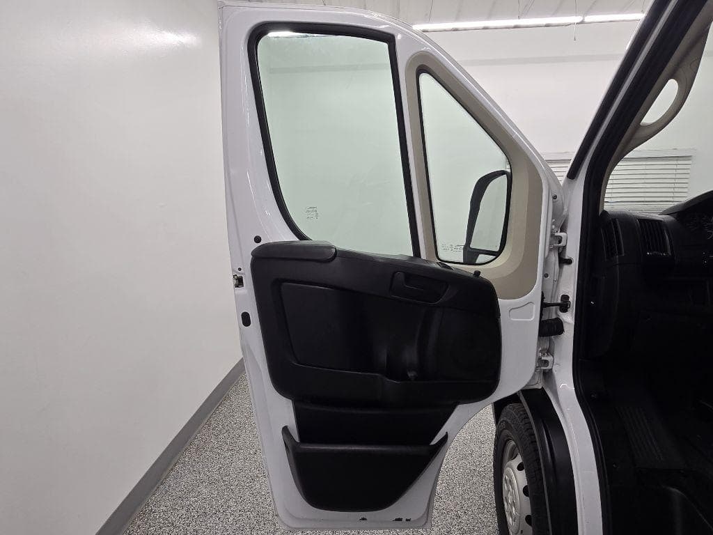 2019 RAM Promaster - Image 23
