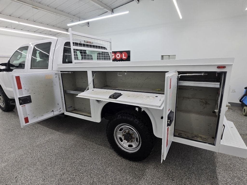 2011 FORD F-350 - Image 6