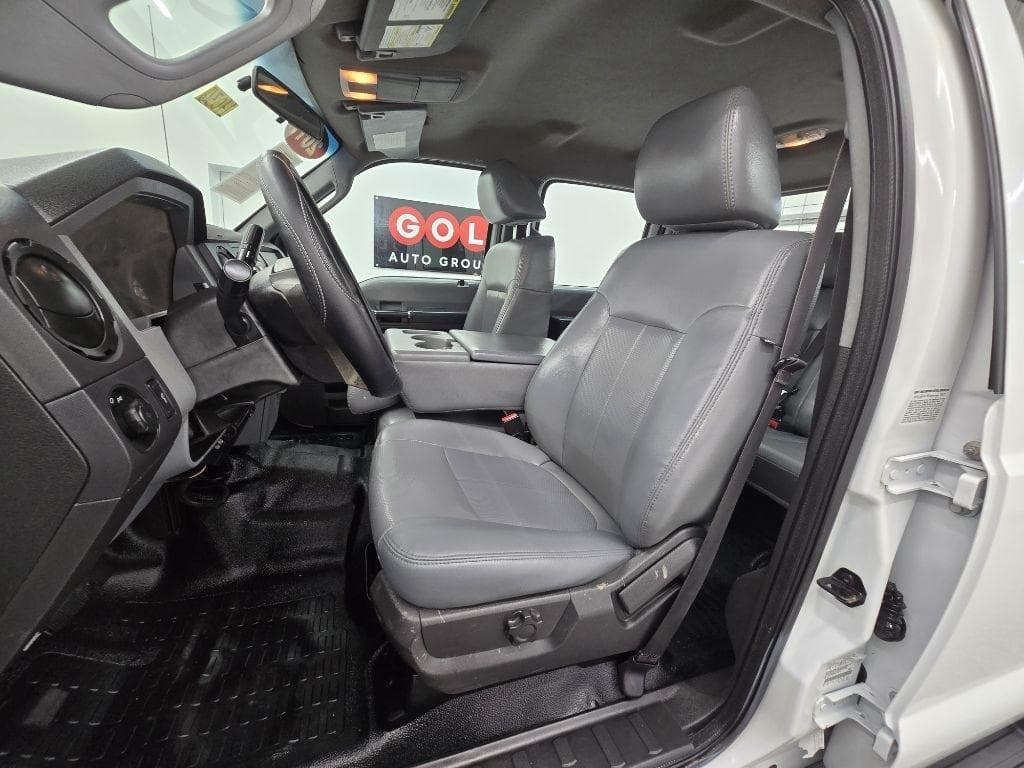 2011 FORD F-350 - Image 9