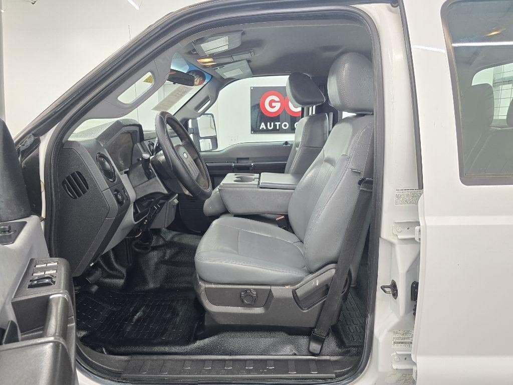 2011 FORD F-350 - Image 11