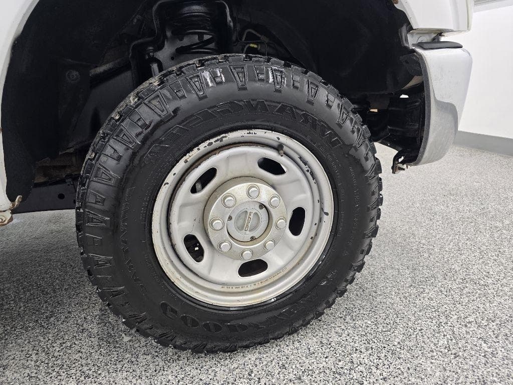 2011 FORD F-350 - Image 28