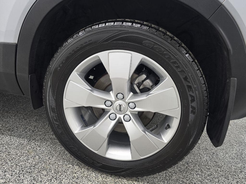 2021 VOLVO XC40 - Image 30