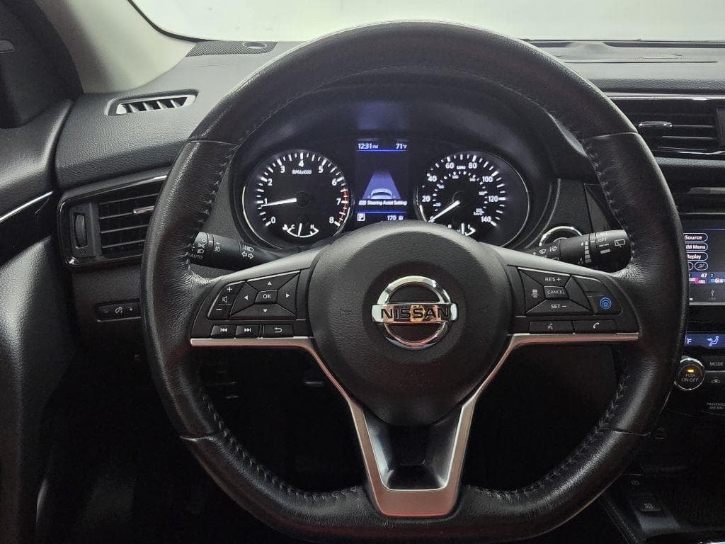 2019 NISSAN Rogue - Image 19