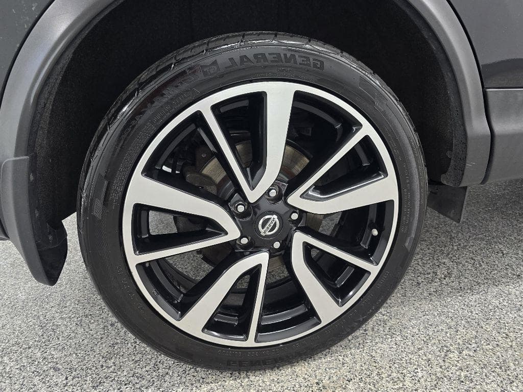 2019 NISSAN Rogue - Image 30