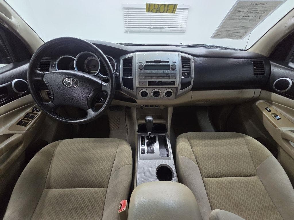 2011 TOYOTA Tacoma - Image 12