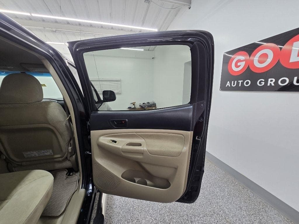 2011 TOYOTA Tacoma - Image 25