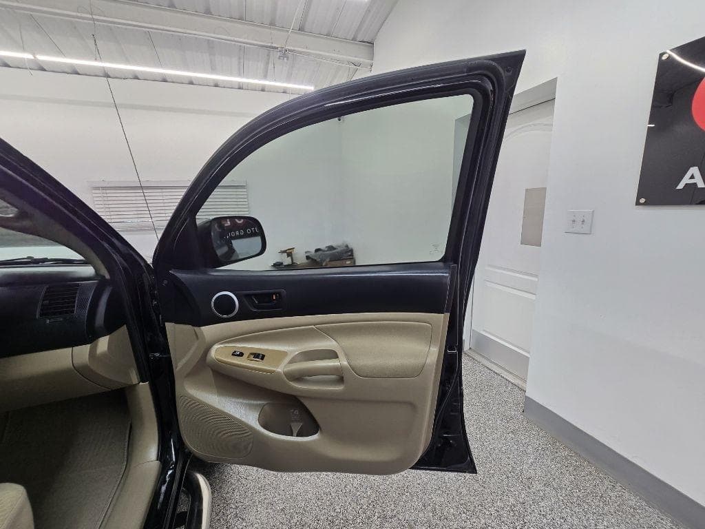 2011 TOYOTA Tacoma - Image 26