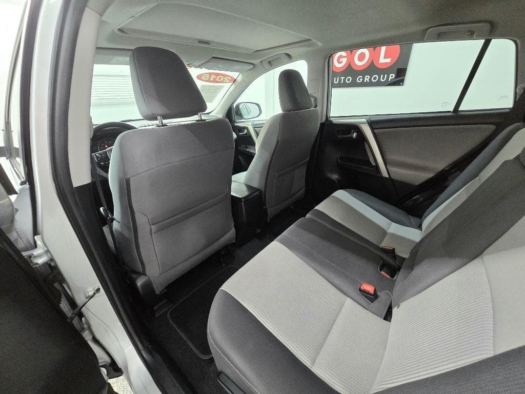 2015 TOYOTA RAV4 - Image 10