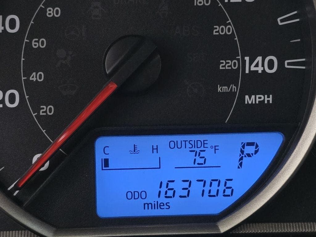 2015 TOYOTA RAV4 - Image 21