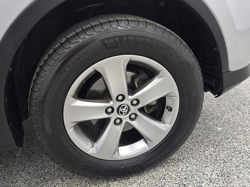 2015 TOYOTA RAV4 - Image 27