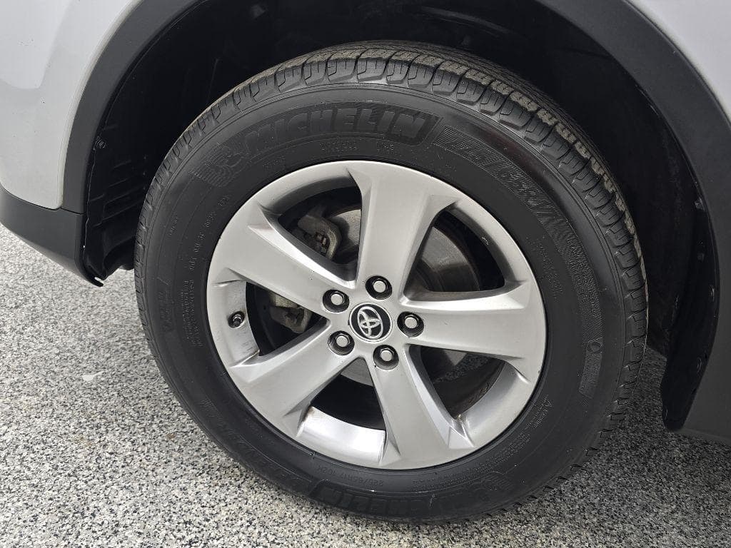 2015 TOYOTA RAV4 - Image 29