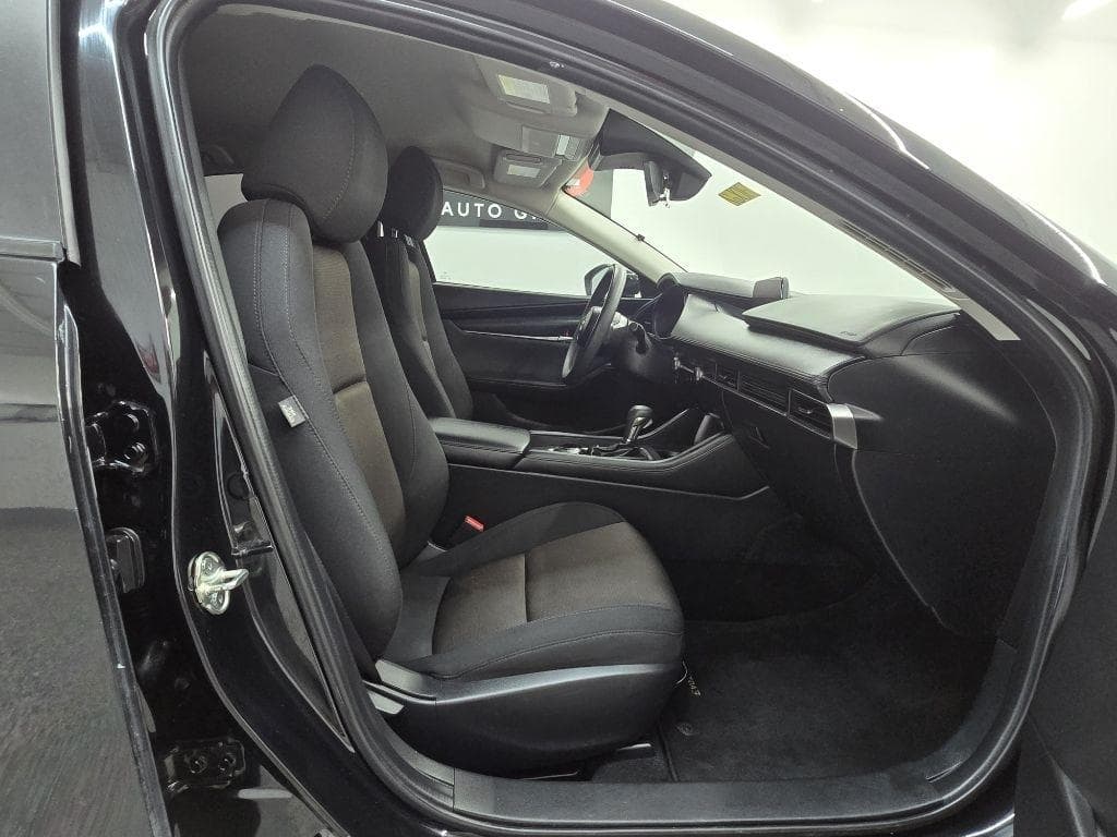2022 MAZDA MAZDA3 - Image 17