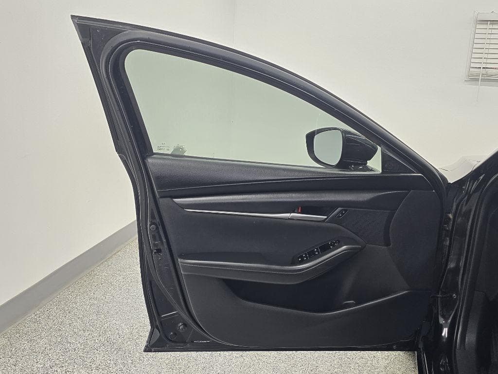 2022 MAZDA MAZDA3 - Image 24