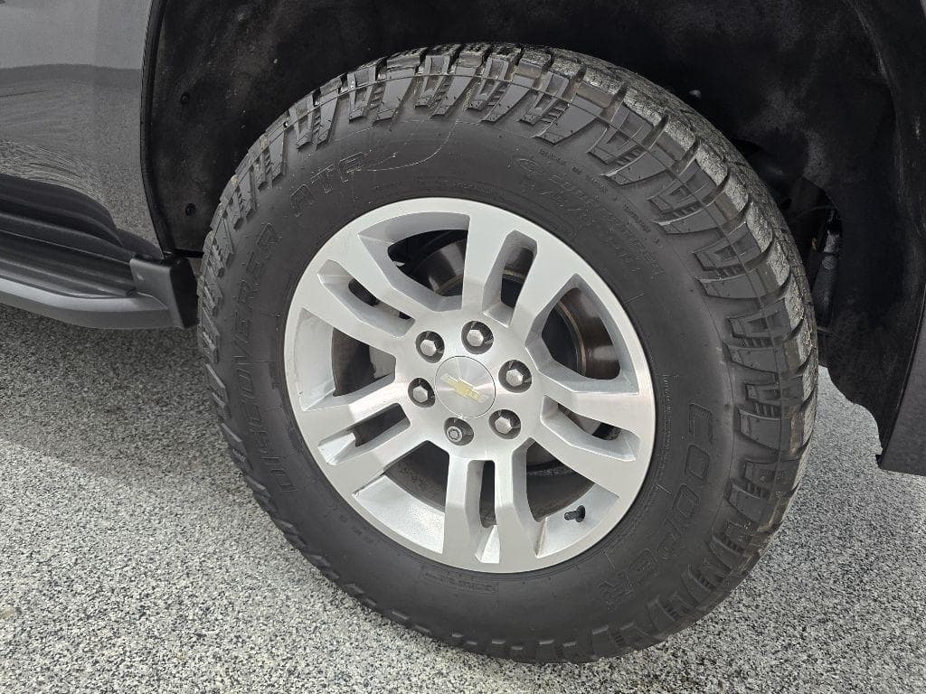 2017 CHEVROLET Tahoe - Image 29
