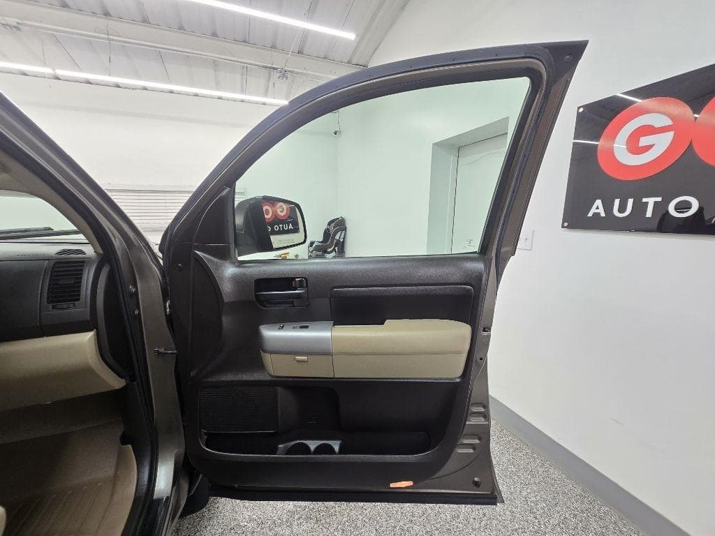 2008 TOYOTA Tundra - Image 28