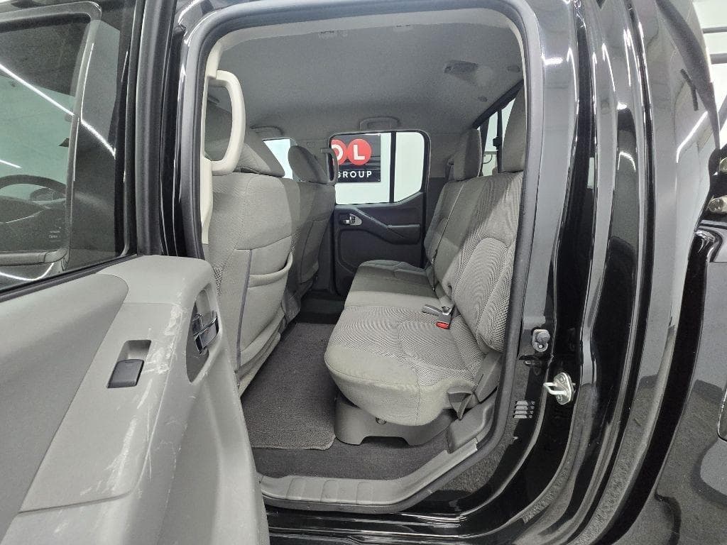 2021 NISSAN Frontier - Image 13