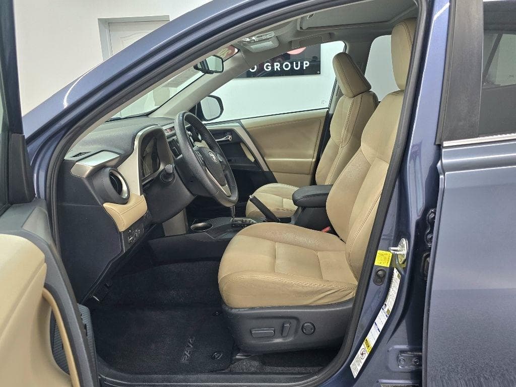 2013 TOYOTA RAV4 - Image 8