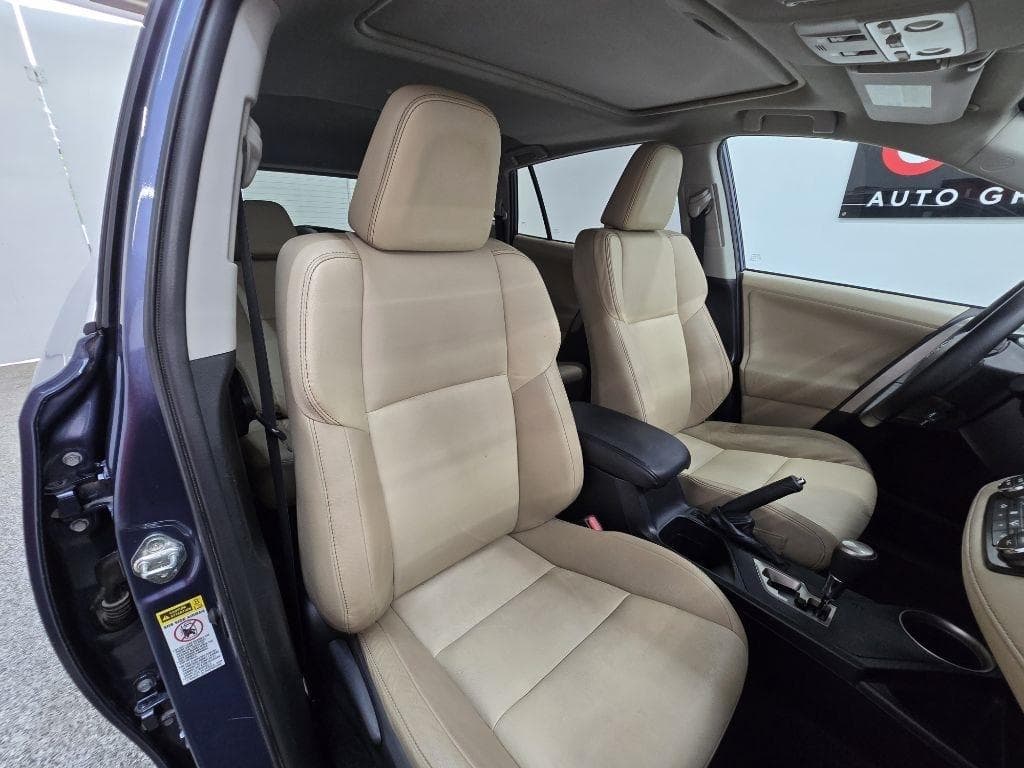 2013 TOYOTA RAV4 - Image 25
