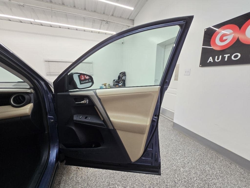 2013 TOYOTA RAV4 - Image 29