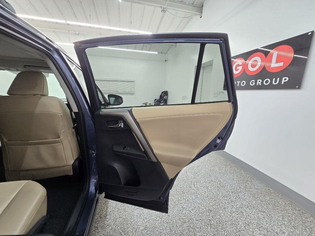 2013 TOYOTA RAV4 - Image 30