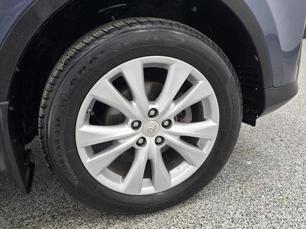 2013 TOYOTA RAV4 - Image 33