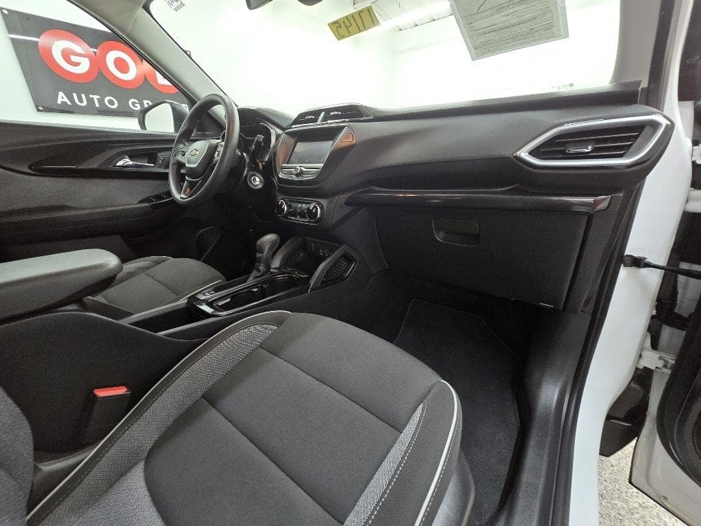 2022 CHEVROLET TrailBlazer - Image 19