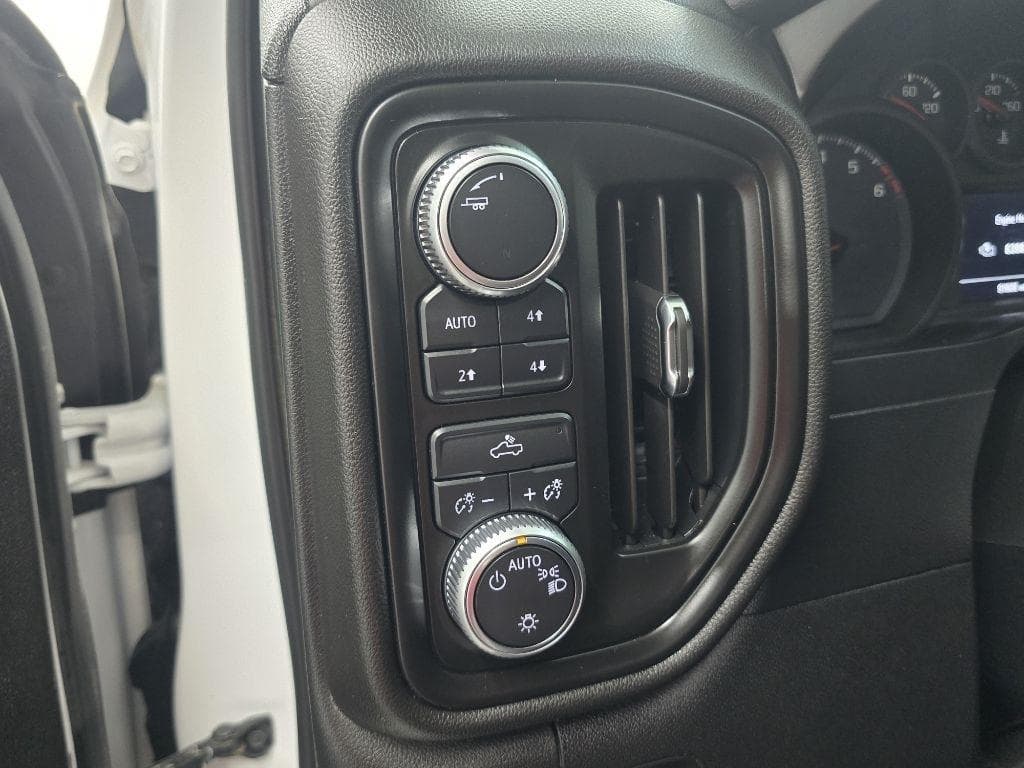 2020 GMC Sierra - Image 11