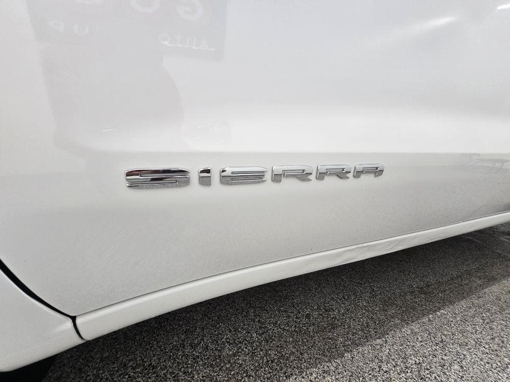 2020 GMC Sierra - Image 28
