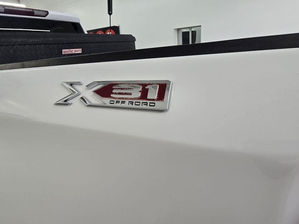 2020 GMC Sierra - Image 29