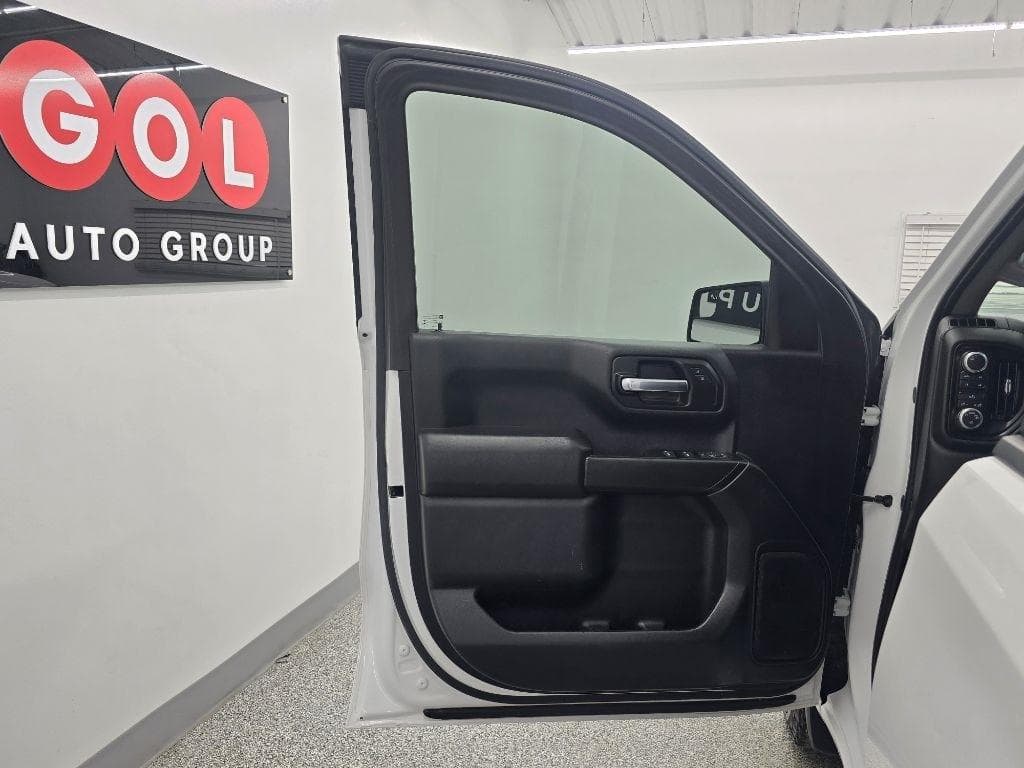 2020 GMC Sierra - Image 30