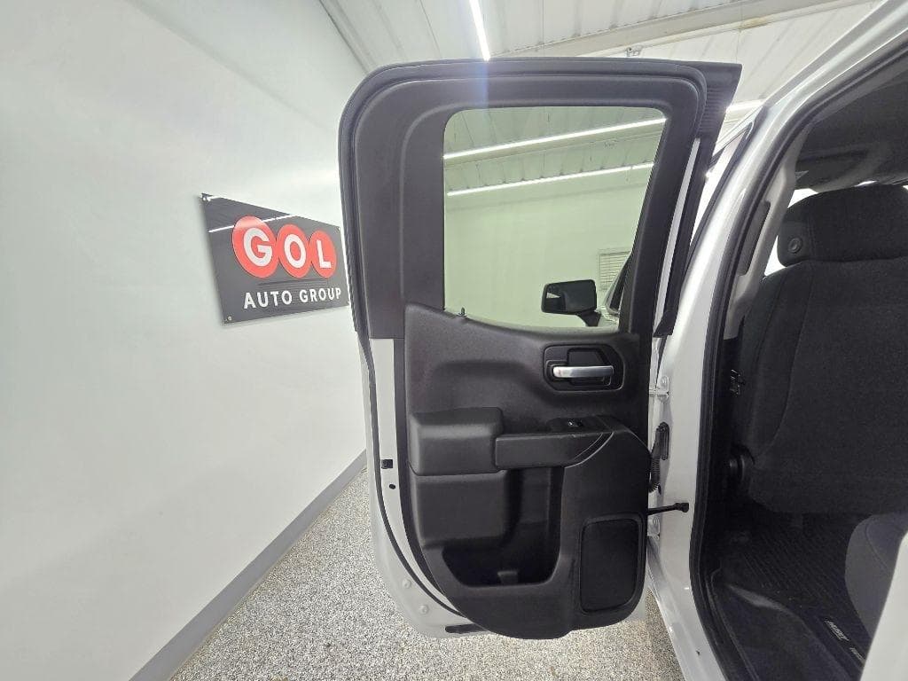 2020 GMC Sierra - Image 31