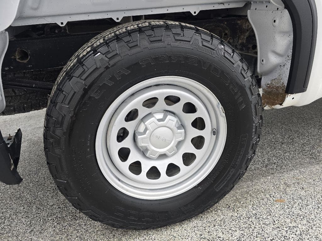 2020 GMC Sierra - Image 36