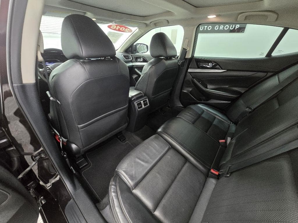 2016 NISSAN Maxima - Image 13