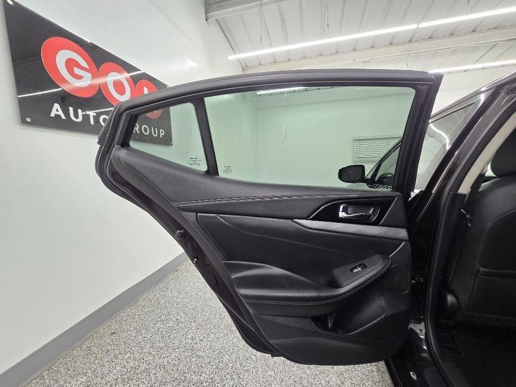 2016 NISSAN Maxima - Image 26