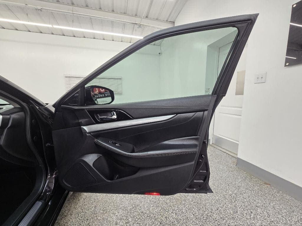 2016 NISSAN Maxima - Image 27