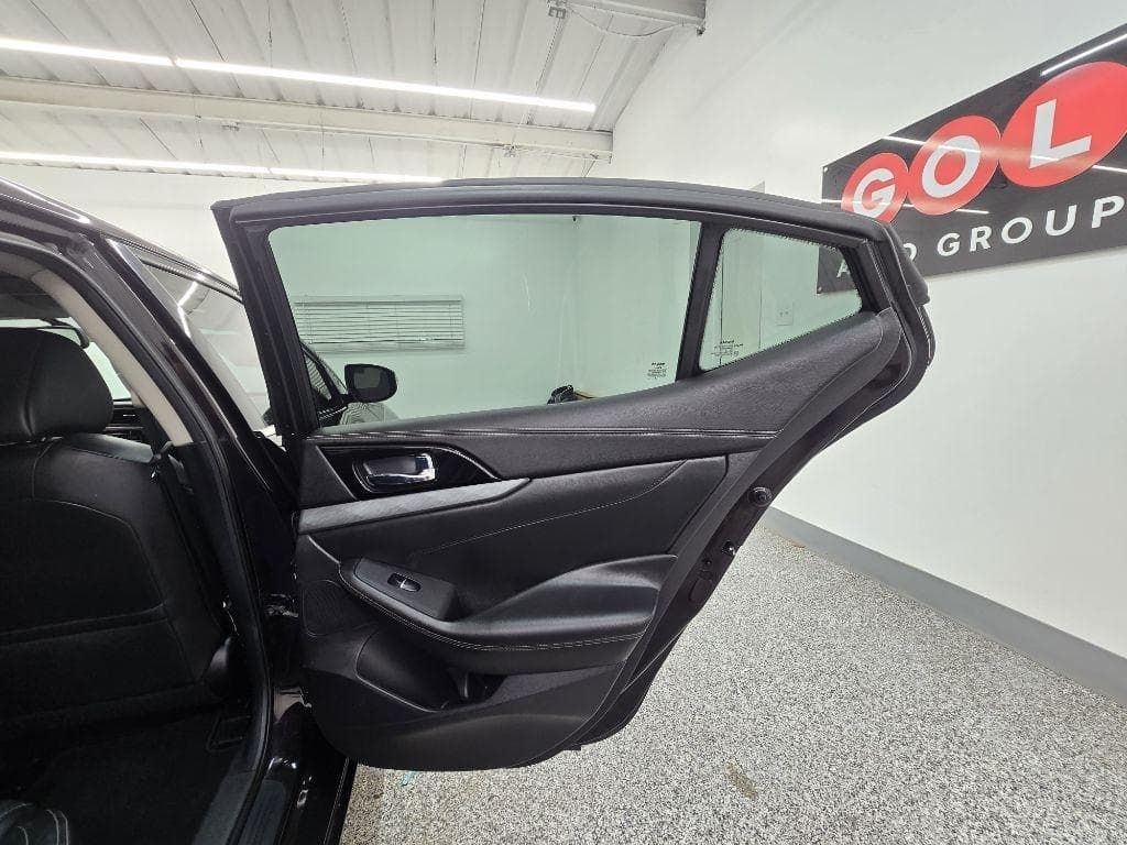 2016 NISSAN Maxima - Image 28