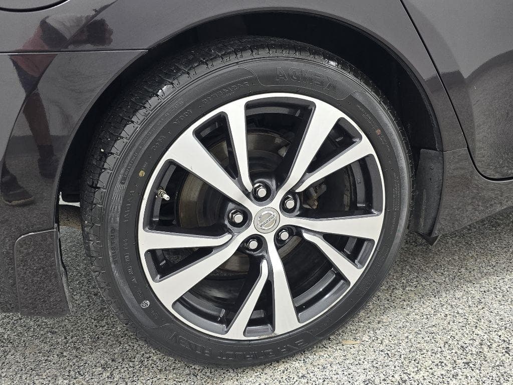 2016 NISSAN Maxima - Image 31