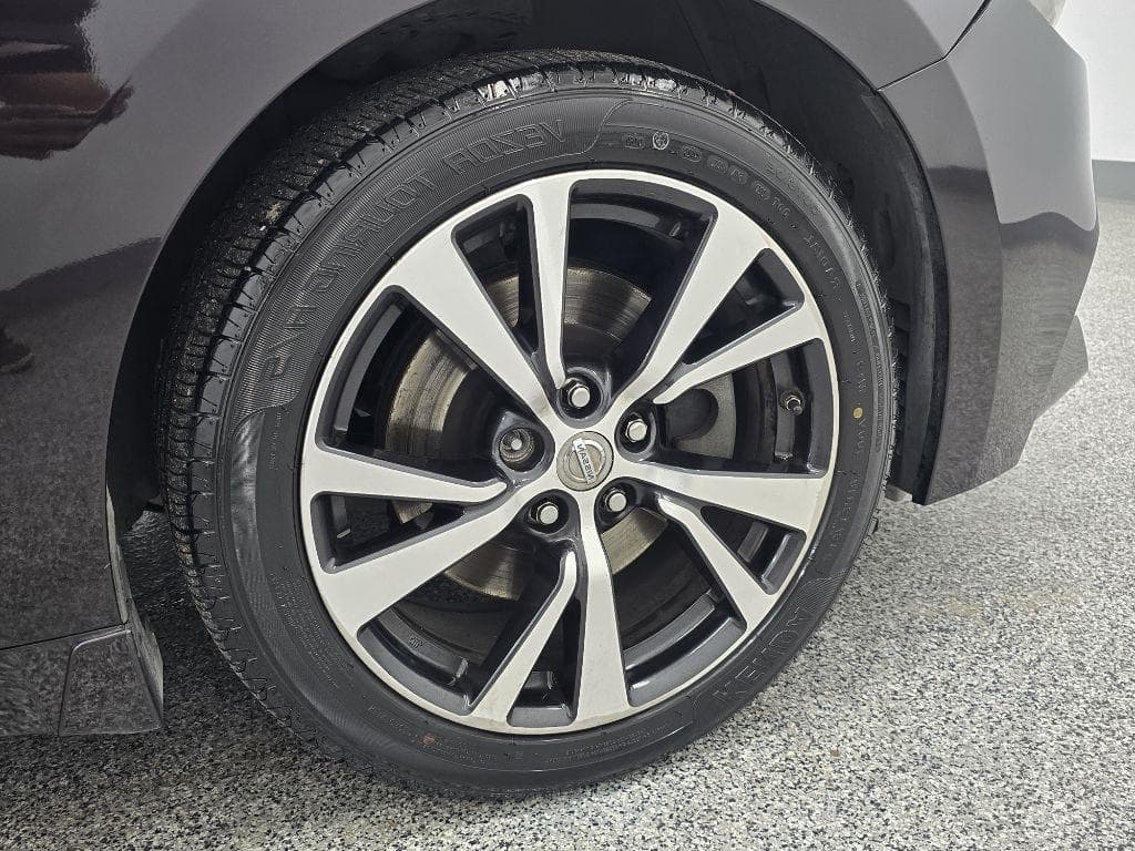 2016 NISSAN Maxima - Image 32