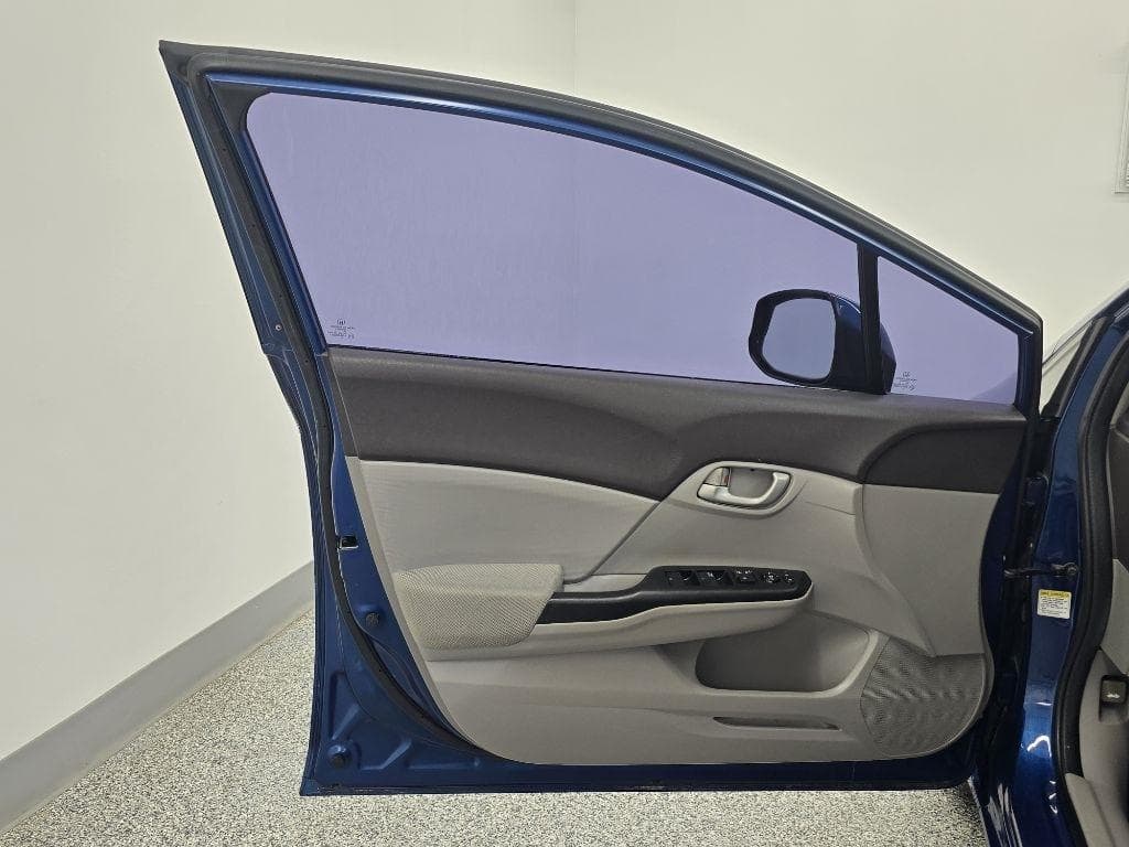 2012 HONDA Civic - Image 30