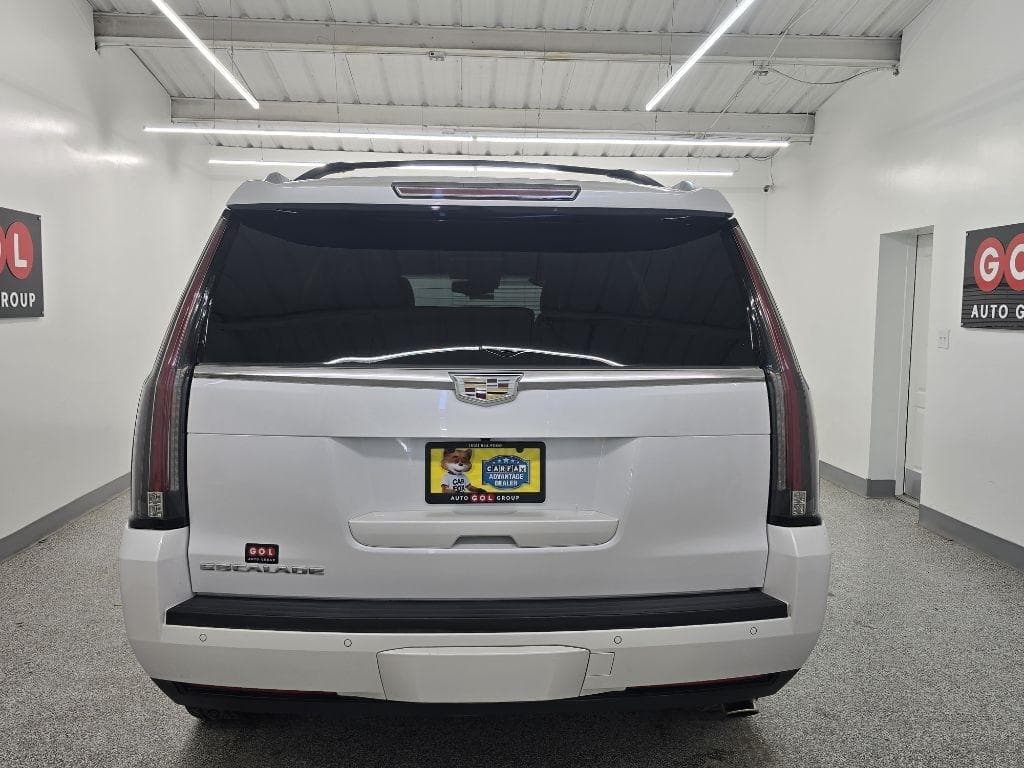 2016 CADILLAC Escalade - Image 4
