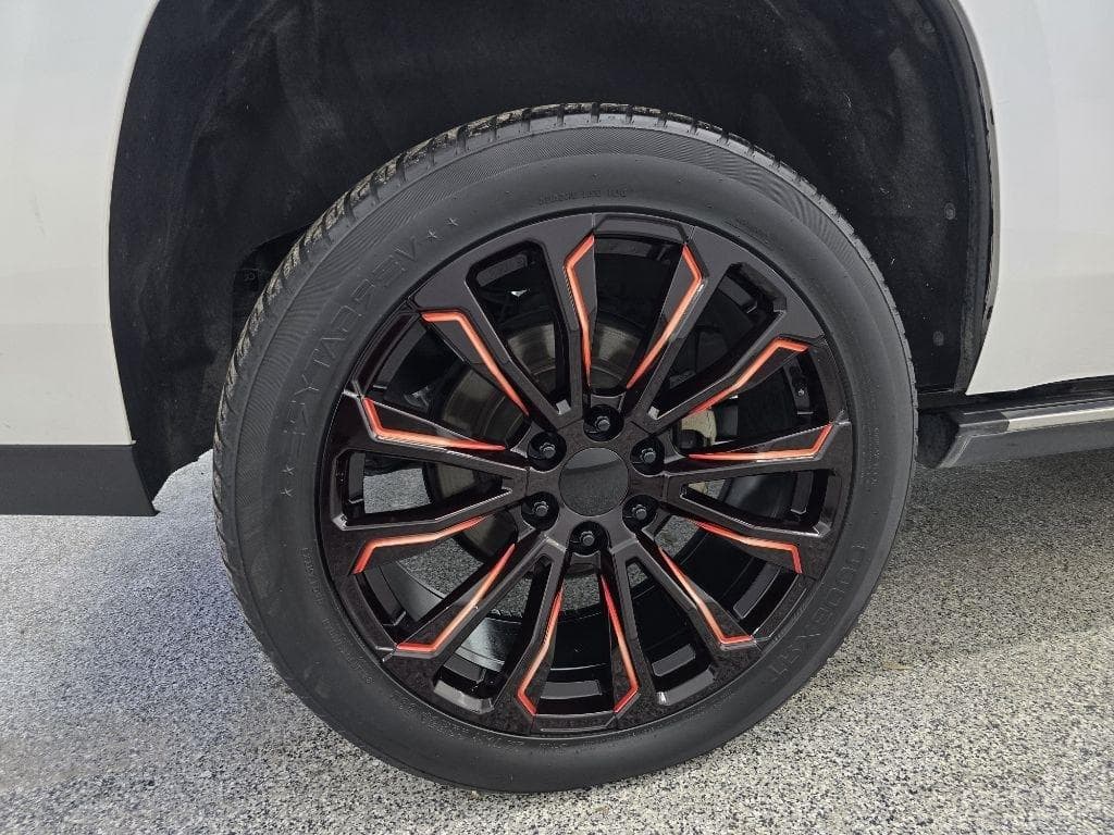 2016 CADILLAC Escalade - Image 35