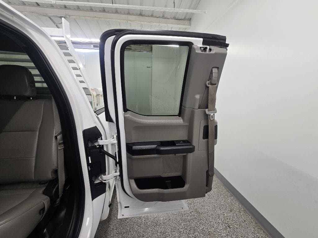 2019 FORD F-150 - Image 24