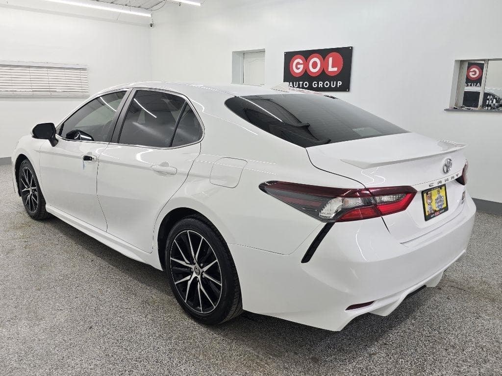 2021 TOYOTA Camry - Image 4