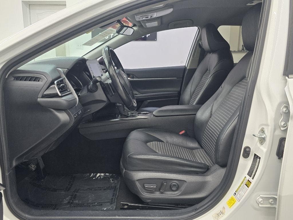 2021 TOYOTA Camry - Image 10